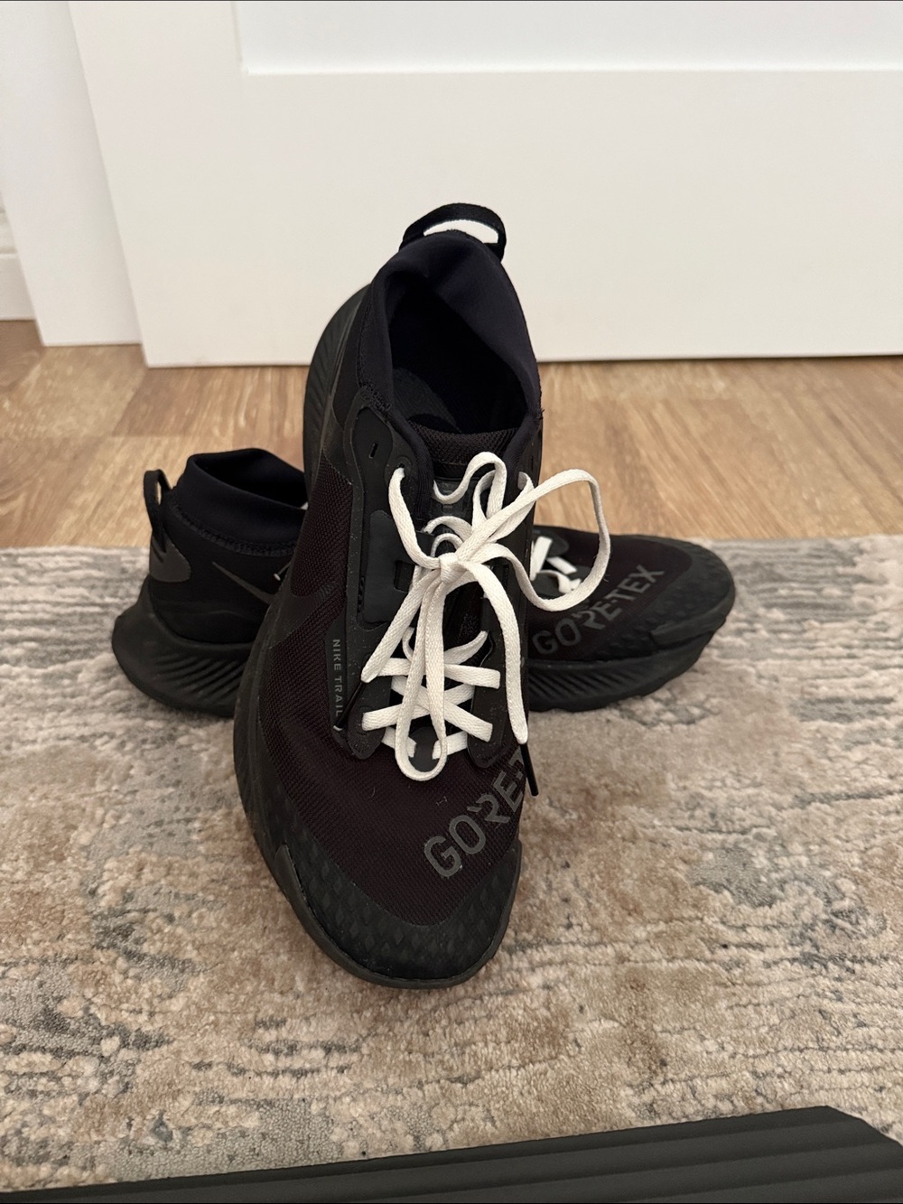 Nike Black GORE-TEX Athletic Trail Shoes with White Laces